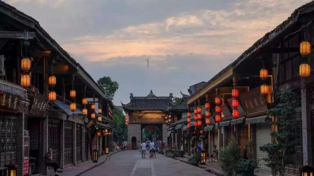 富二代王政源自述：104万钢琴买不来真爱，网红女友只亲嘴？