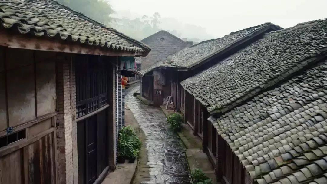 精灵灯塔逃生